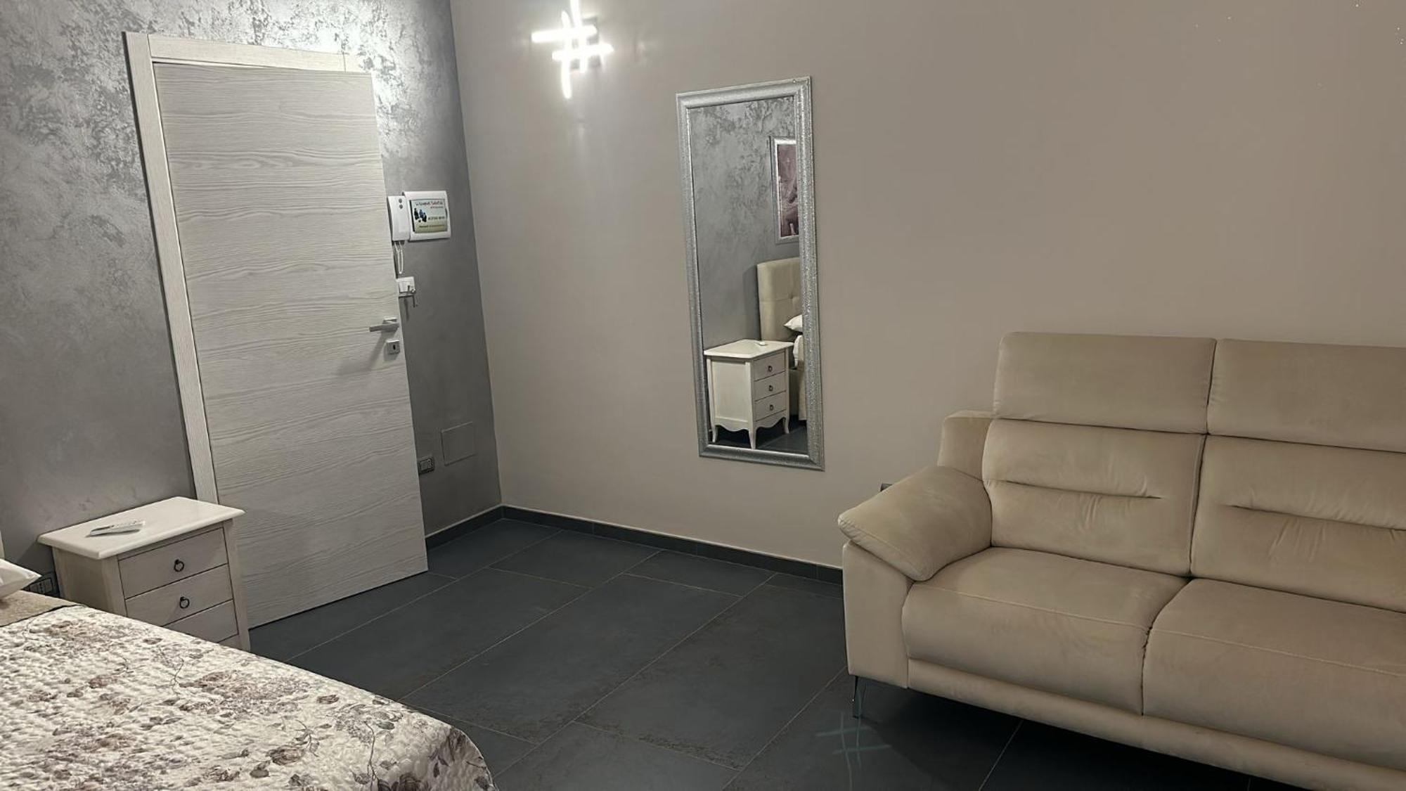 Apartamento Li Cumpari Salentini Lecce Exterior foto